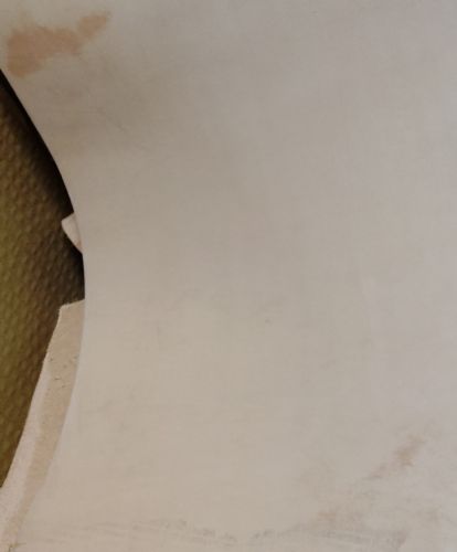 10kg Box Nat. Veg. Tan Leather Pieces 2.5-3.0mm Thickness